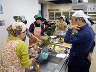 11月16日開催の韓国料理教室の様子